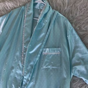 VINTAGE Blue and white polka dot Robe